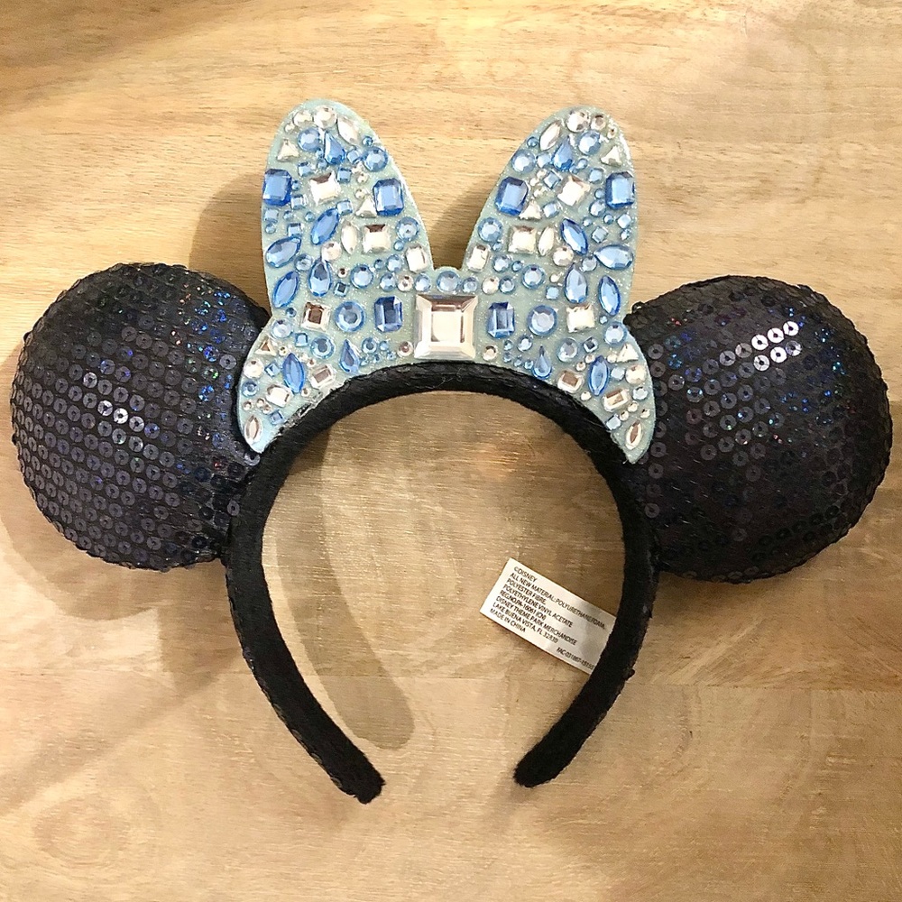 SOLD via OfferUP 💎Minnie Mouse Jewel Ears💎